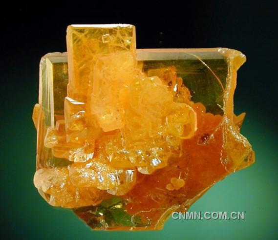 艳丽橙色 彩钼铅矿矿石